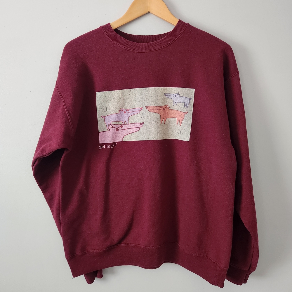 Hanes Maroon Crew Neck Vintage Vibes Sweater Dogs, Graphic Print Medium